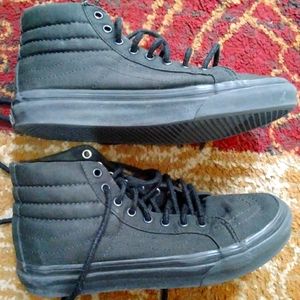 Vans Canvas SK8-HI Black on Black EUC size 6 women